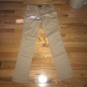 AEO Size 2 Skinny Khaki
