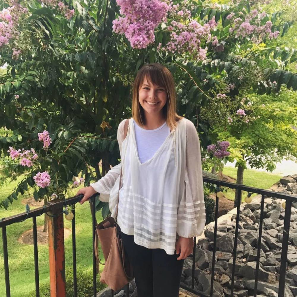 Meet your Posher, Lydia