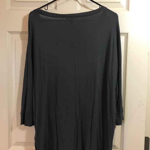 Express Large, boat neck 3/4sleeve top - Picture 4 of 4