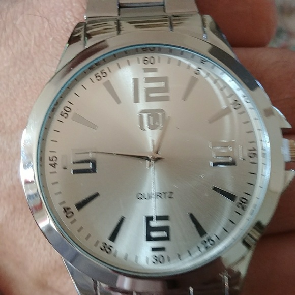 Brand New Stainless Steel Watch - Picture 2 of 3