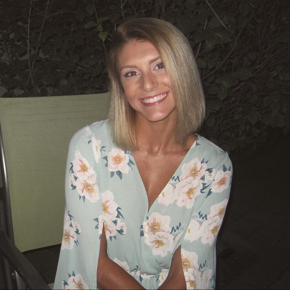 Meet Your Posher, Nicole!