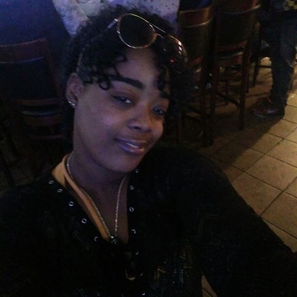 Meet your Posher, Jennifer - Picture 1 of 1