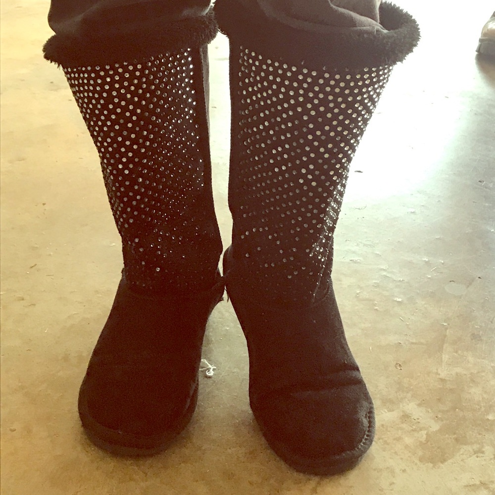 Black sparkly boots