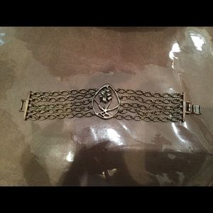 Antique style bracelet