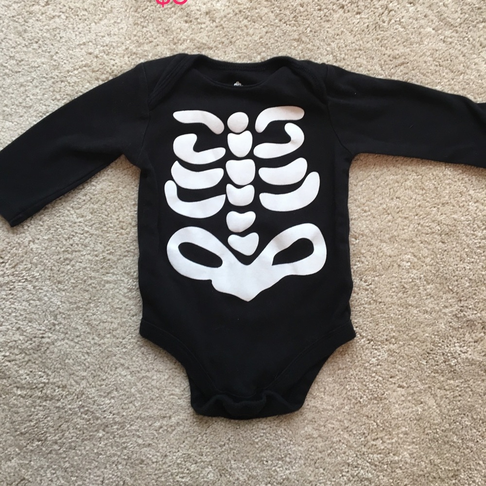 Glow in the dark Halloween shirt!