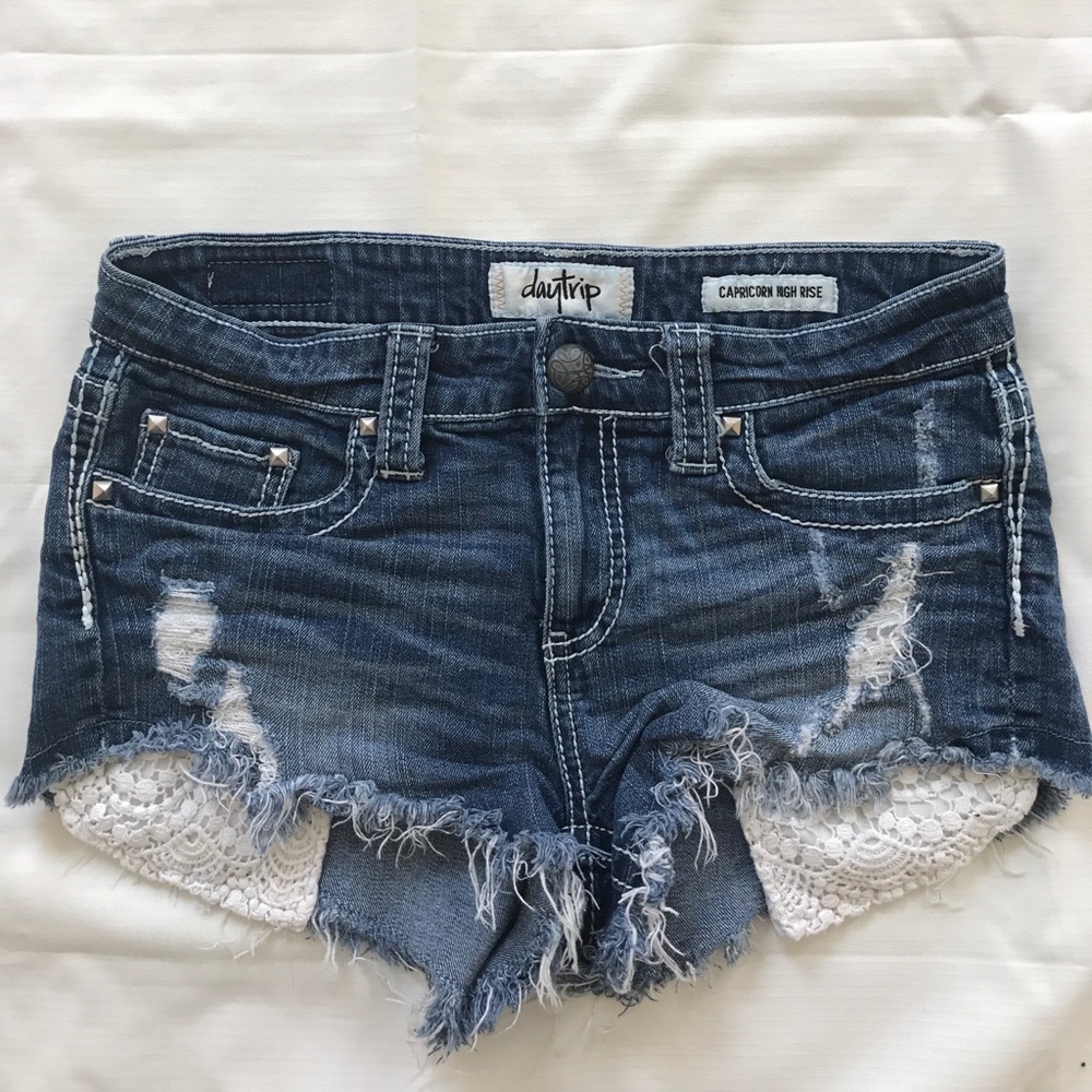 Daytrip high rise denim shorts