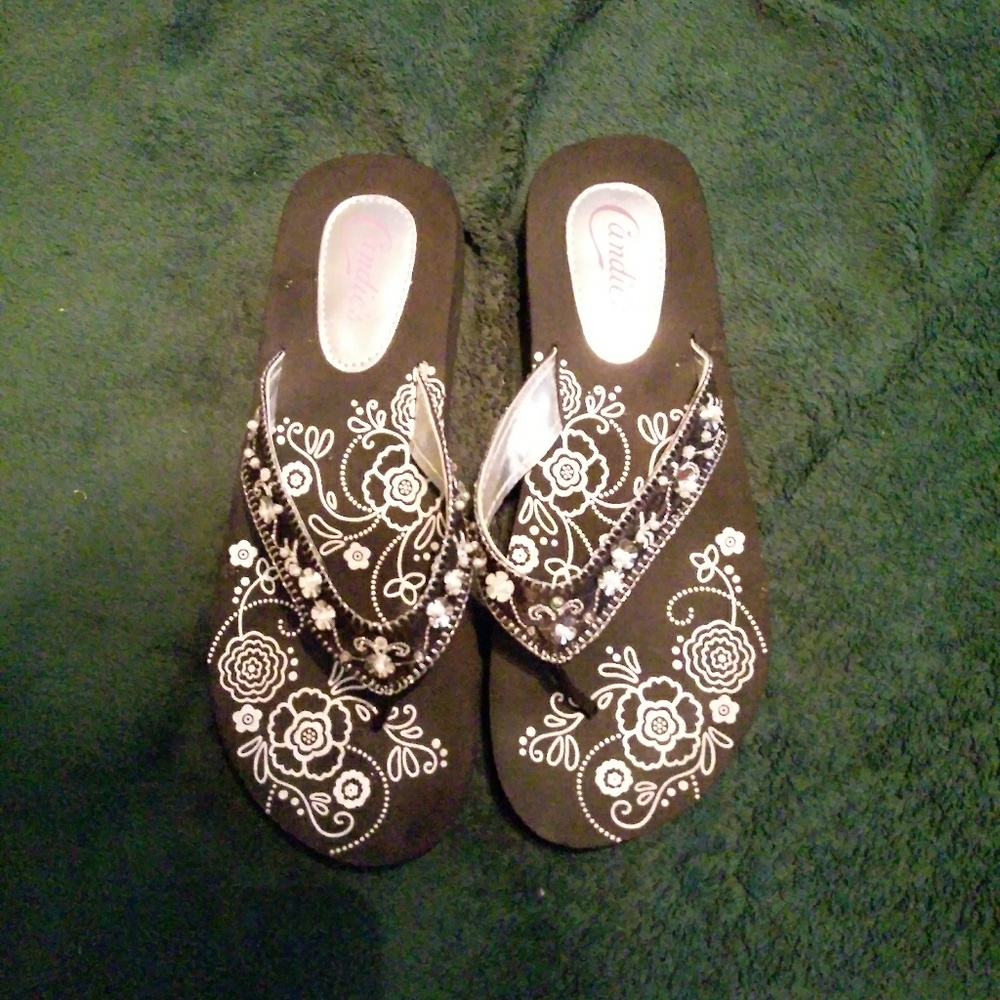 Candies Women's Flip Flops