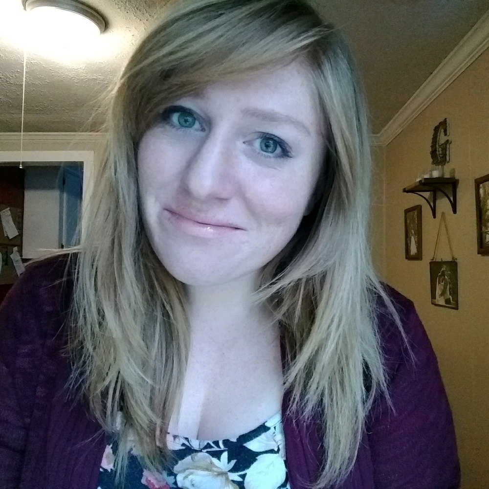 Meet your Posher, Hannah