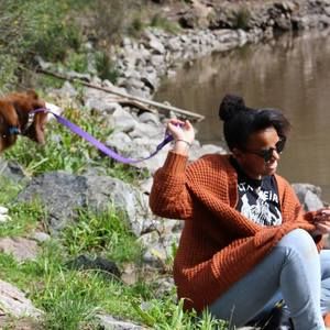 Meet your Posher, Maya