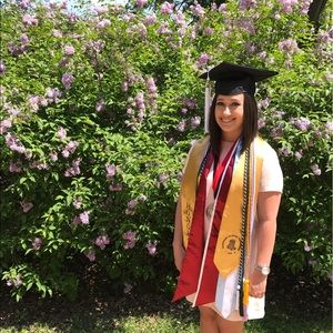 Meet your Posher, Danielle