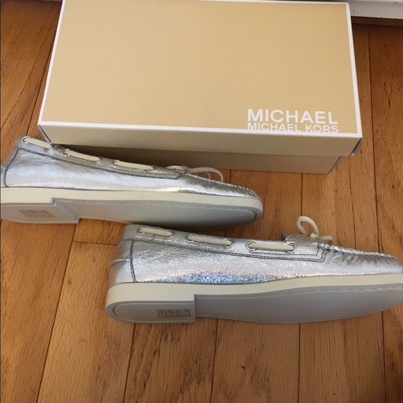 Michael Kors Silver Boat. Shoes - Picture 3 of 4