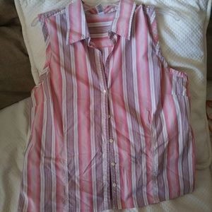 Womens Old Navy shirt