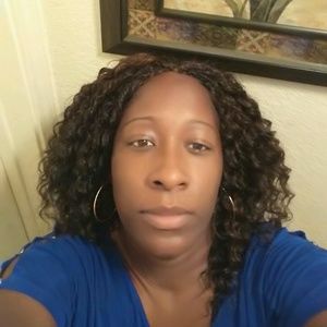 Meet your Posher, Aundria