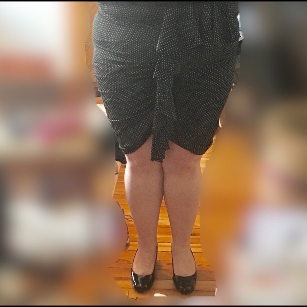 Ruffled polka dot pencil skirt
