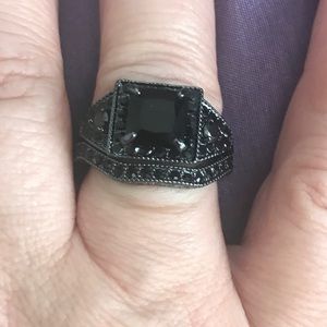 Black Ring Set