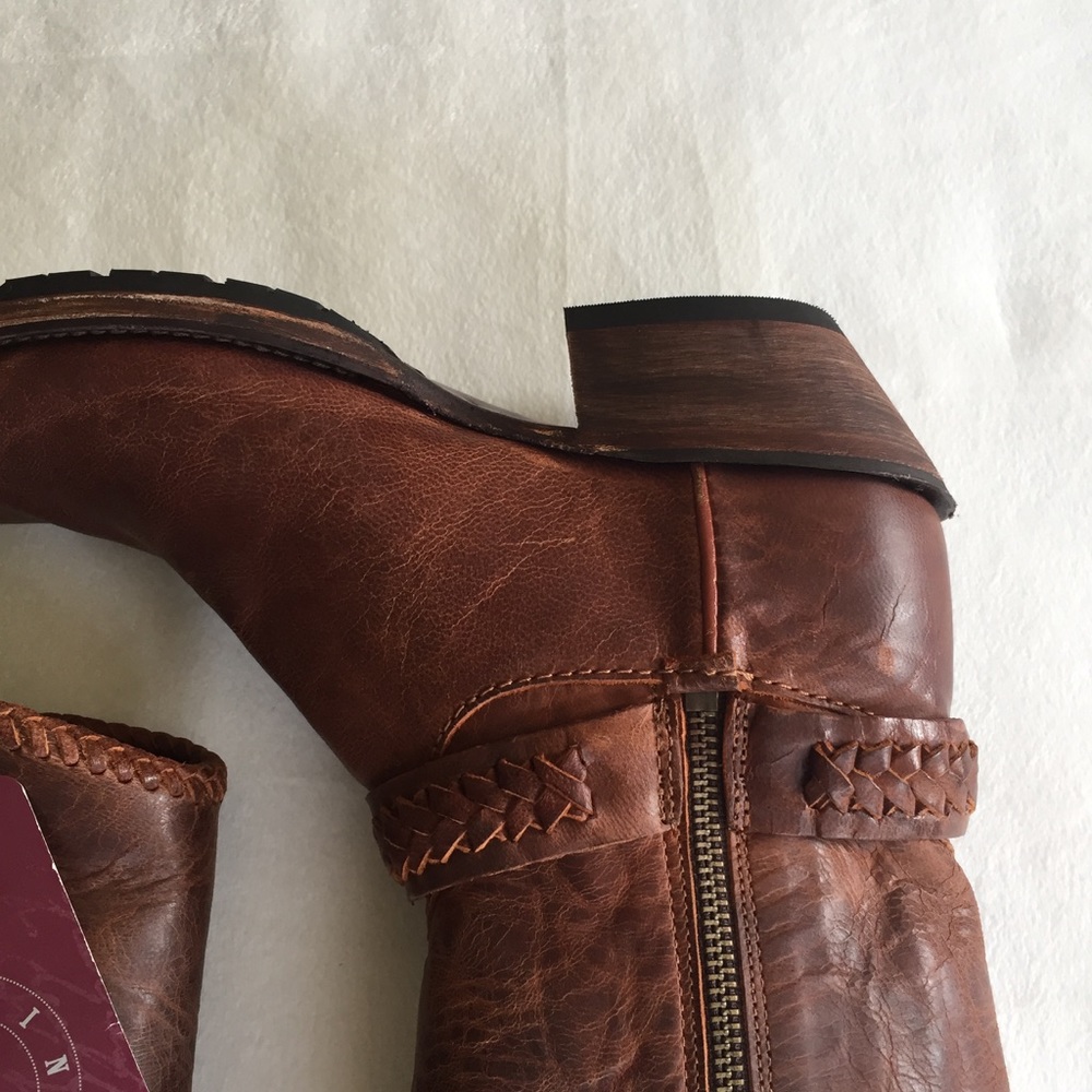 Lucchese Harness Lug Boot - Picture 4 of 8