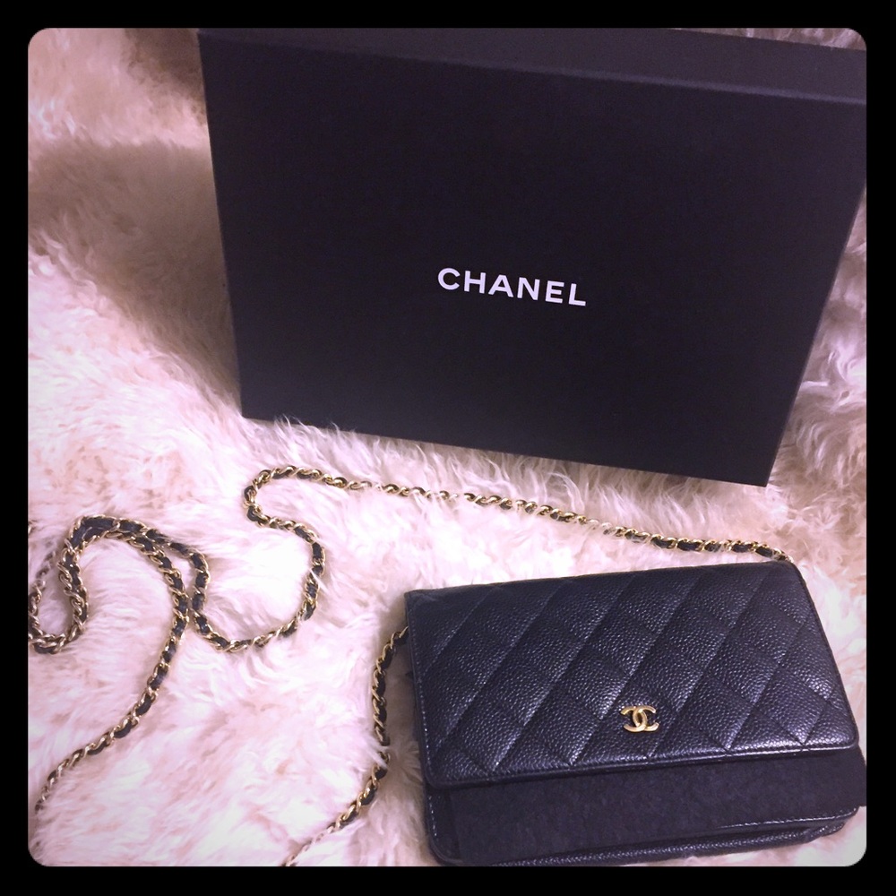 Authentic Chanel Caviar Wallet on Chain WOC