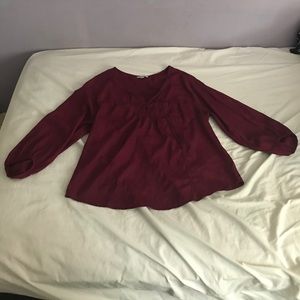 American Eagle Peasant top with opening in back