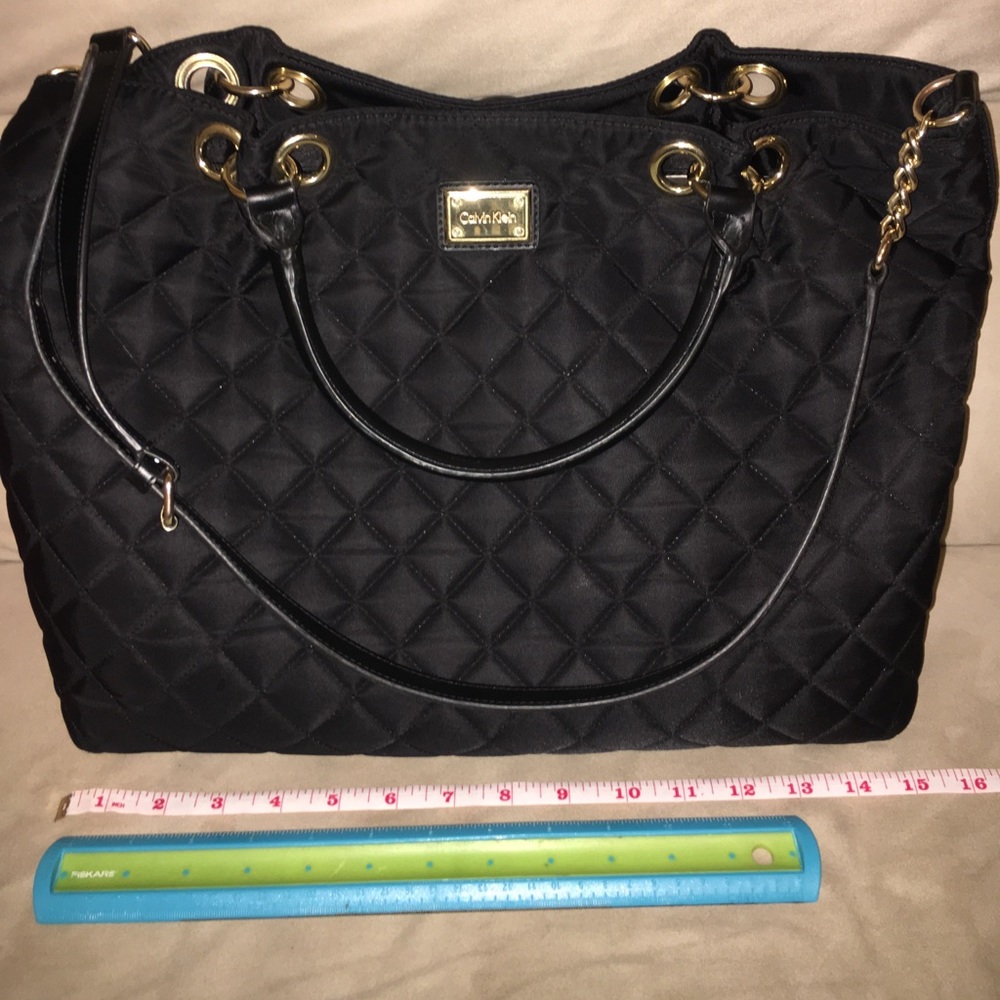 Nylon Quilted Calvin Klein tote/messenger bag