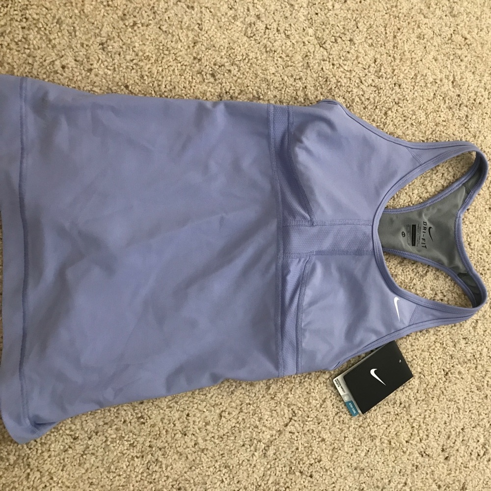 Nike racer back dri-fit tank with built-in bra