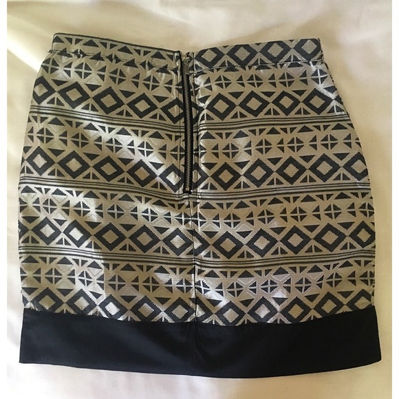 Mini Skirt - Picture 2 of 2