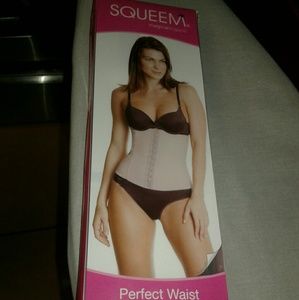 SOLD SOLD SOLD Squeem perfect waist