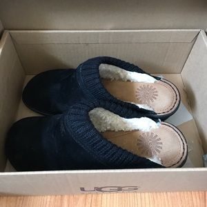 Women's Black Ugg Gael clog. Size 8