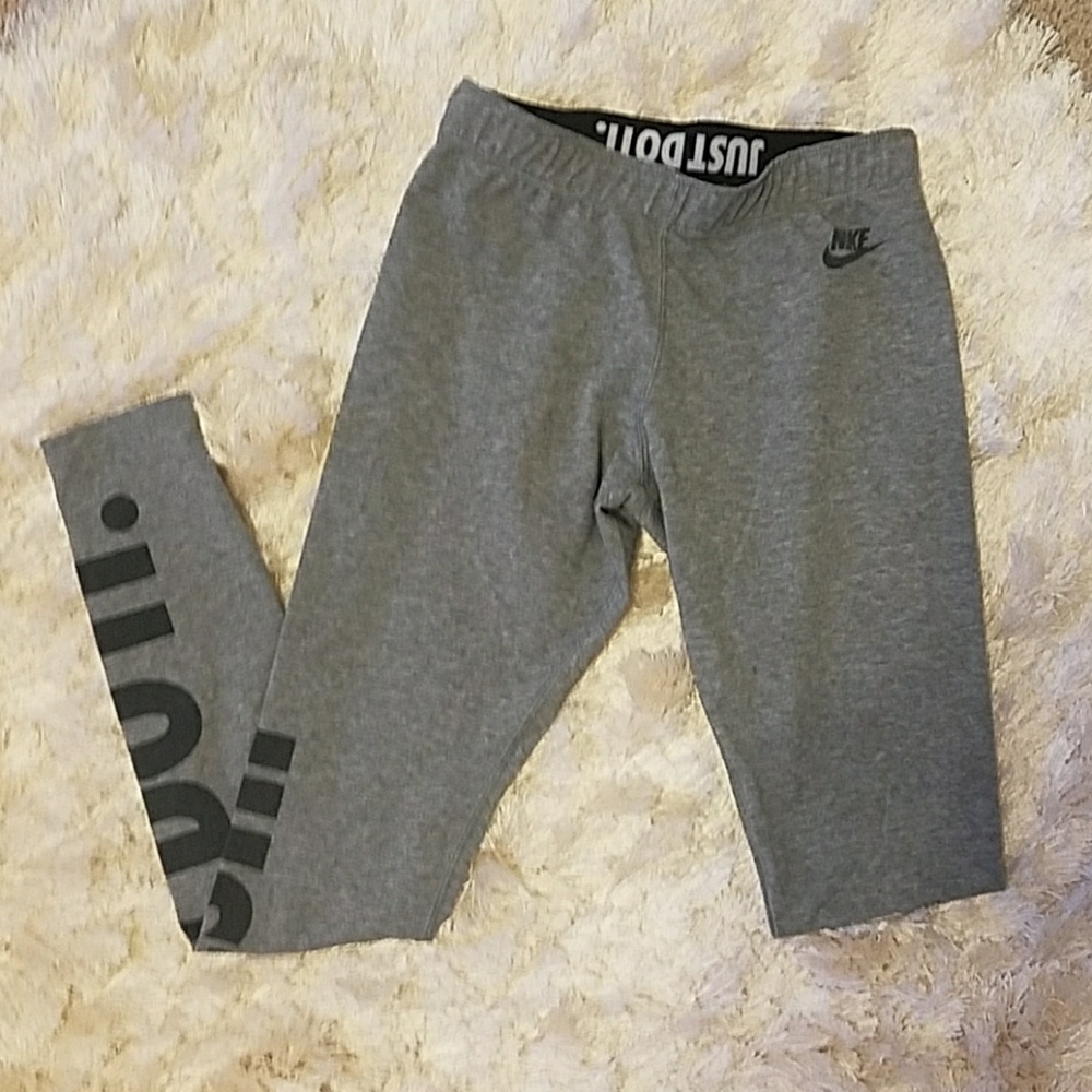 EUC Grey Nike Leggings
