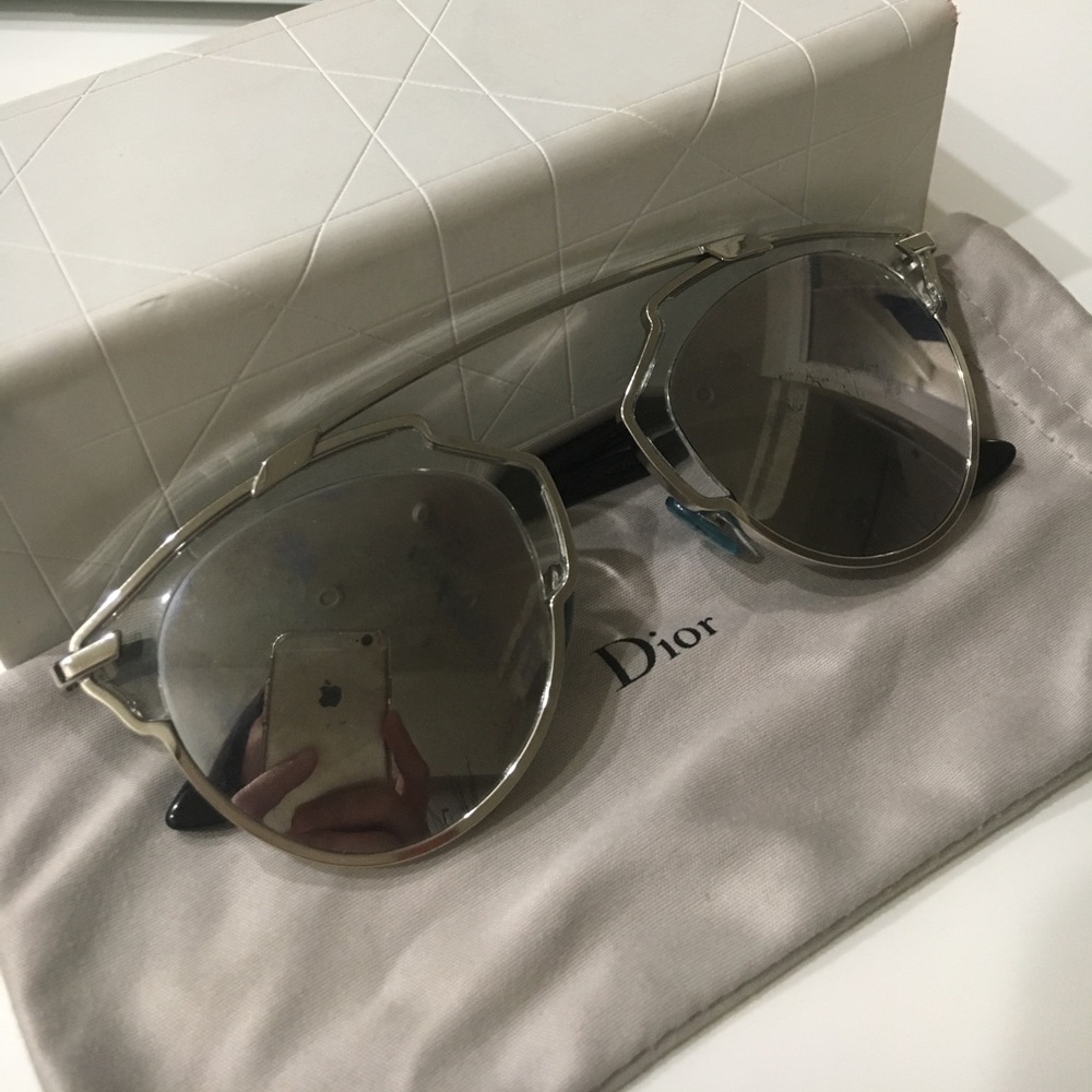 Sale ‼️used 💯Authentic Dior So Real Sunglasses 😎