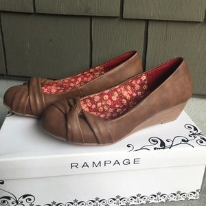 NEW Rampage Jerald cognac brown kitten wedge shoes NEW Rampage Jerald cognac brown kitten wedge shoes
