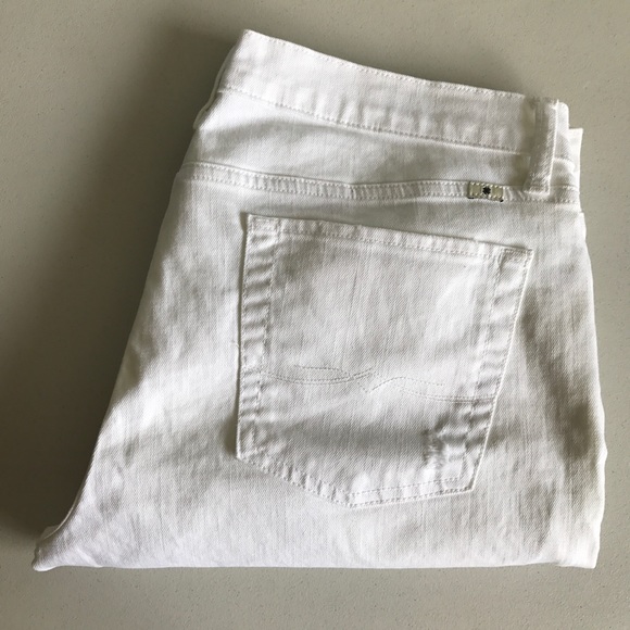{Lucky Brand} White Sienna Slim Boyfriend Jeans - Picture 8 of 8