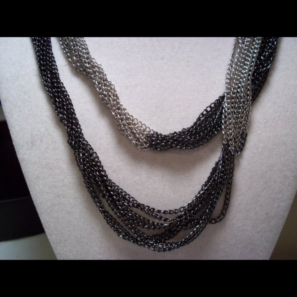 MANHATTAN Premier Designs Necklace