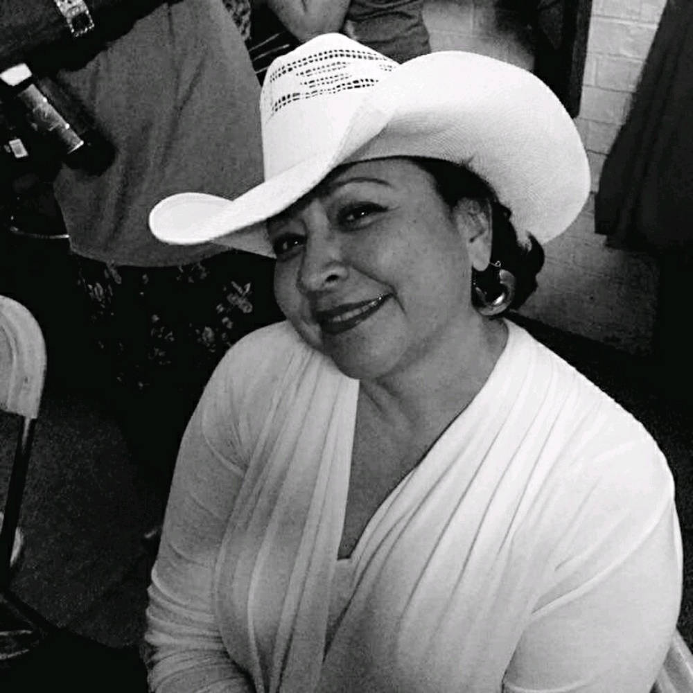 Meet your Posher, Ana