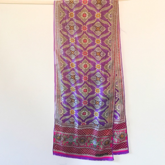 Vintage Oscar de la Renta Silk Scarf - Picture 2 of 5