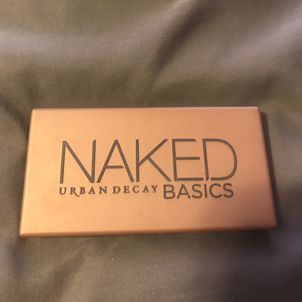Urban Decay NAKED basics eye shadow palette