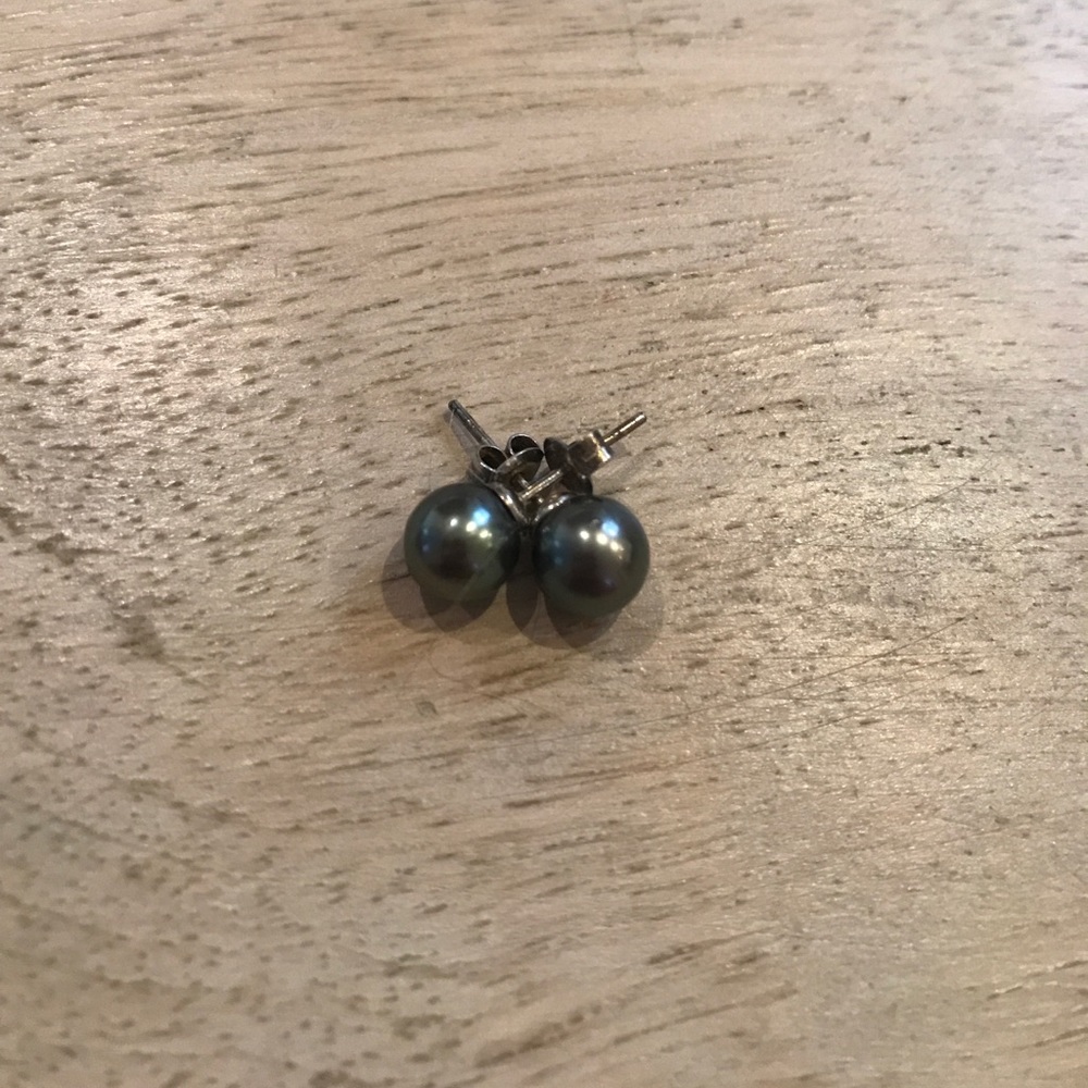 Tahitian pearls