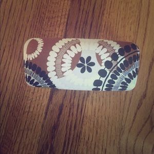 Vera Bradley hard shell glass case
