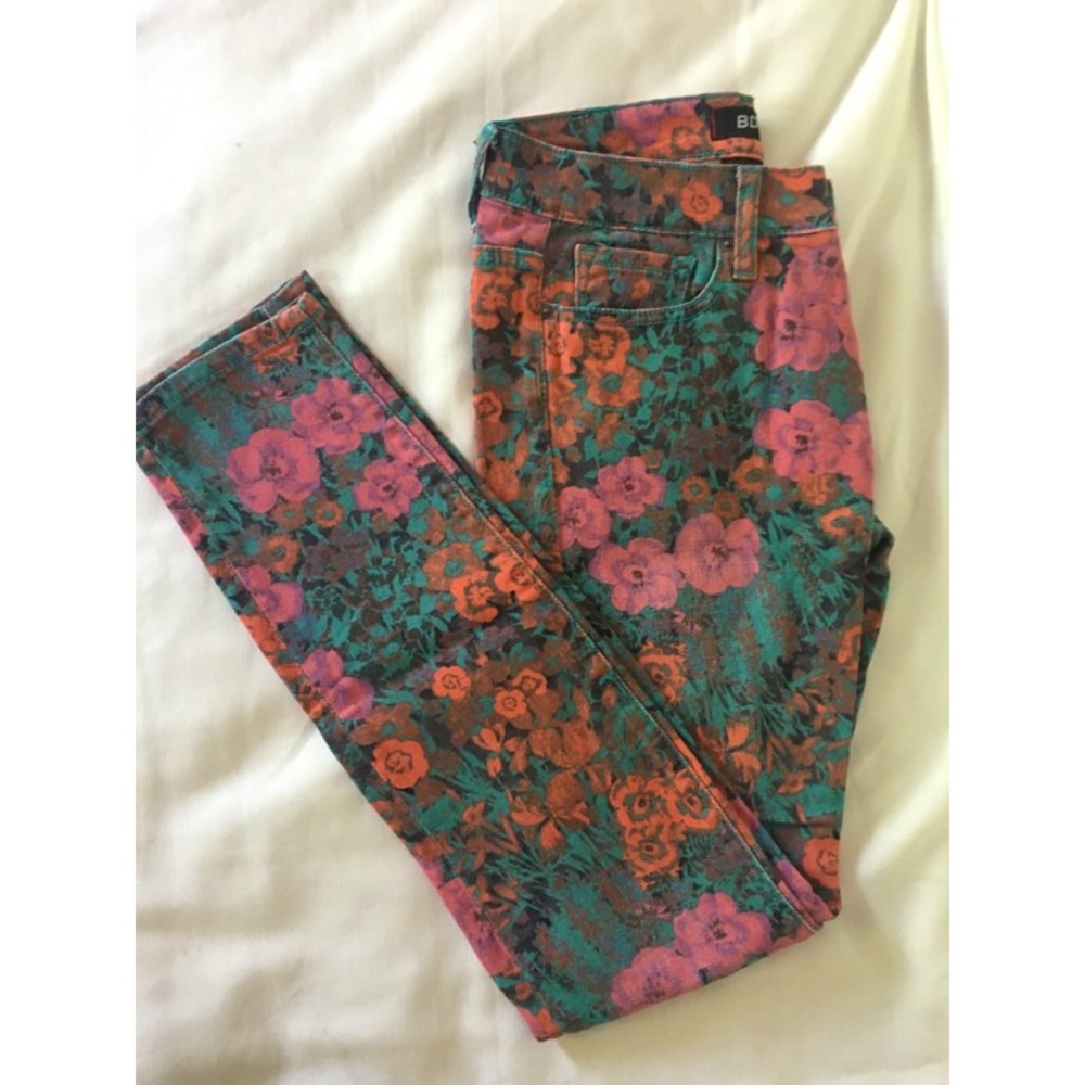 Mid Rise Cigarette Jeans