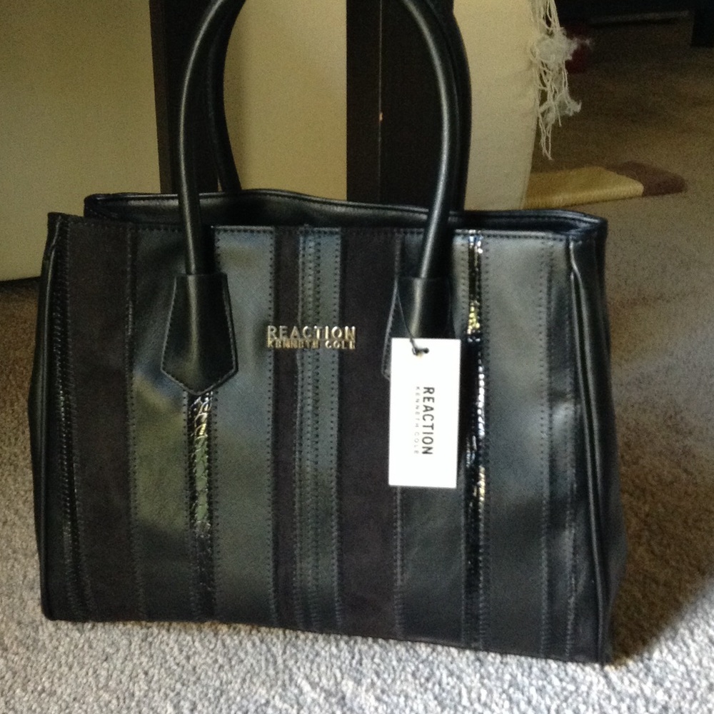 “Host Pick” Kenneth Cole Reaction, NWT