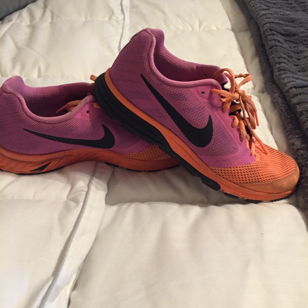 Nike fit sole pink/ orange sneakers