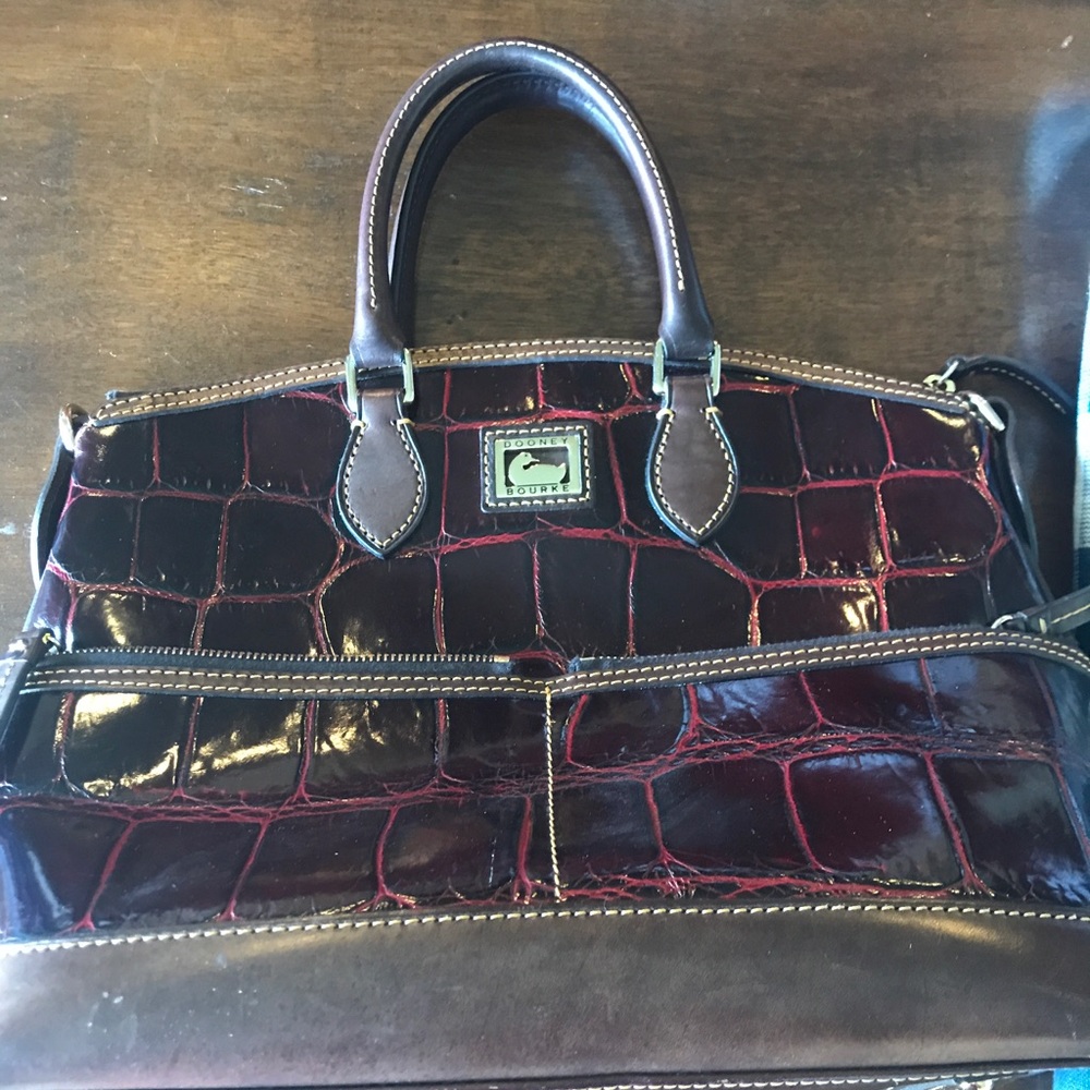Dooney & Bourke purse