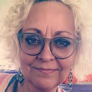 Meet your Posher, Carol