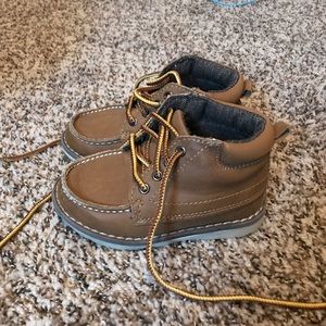Cat and jack size 8 toddler super cute boots.