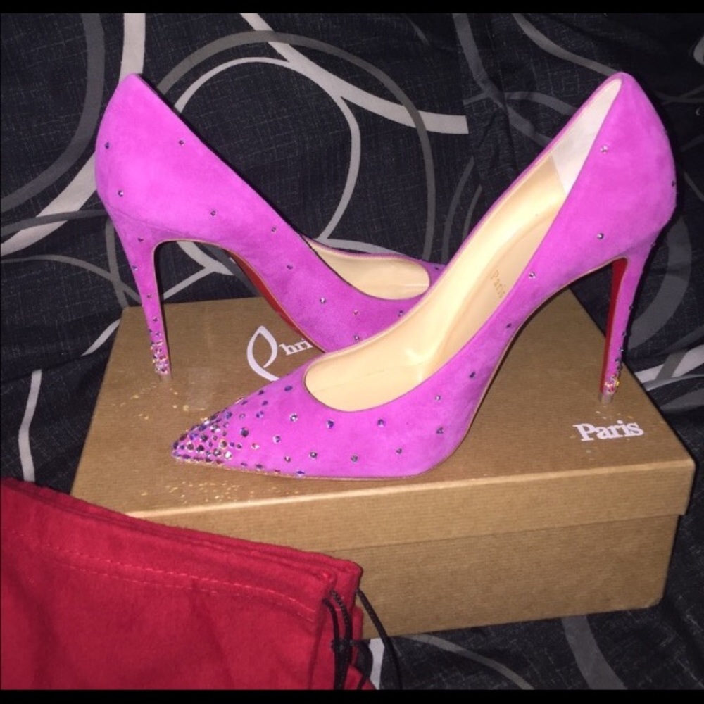 Christian Louboutin Rose Degrastrass Suede Pumps - Picture 5 of 5
