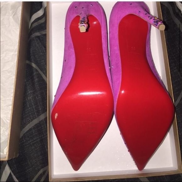 Christian Louboutin Rose Degrastrass Suede Pumps - Picture 3 of 5