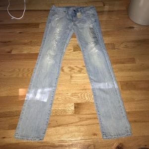 AEO Size 2 Skinny Jeans