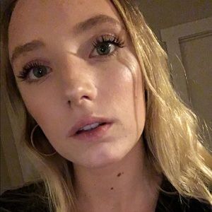 Meet your Posher, Isabel