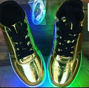 LED sneakers USB charge port new
