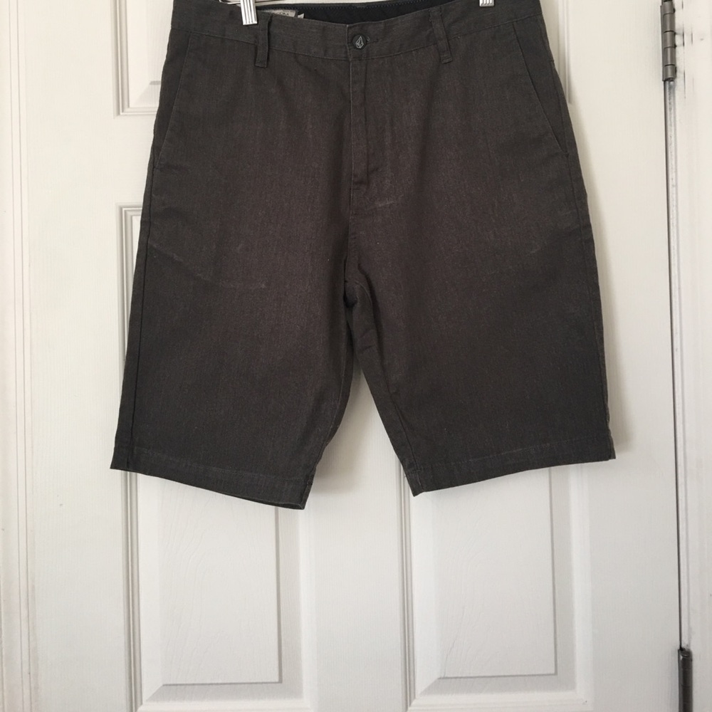 Nice Men's Volcom shorts