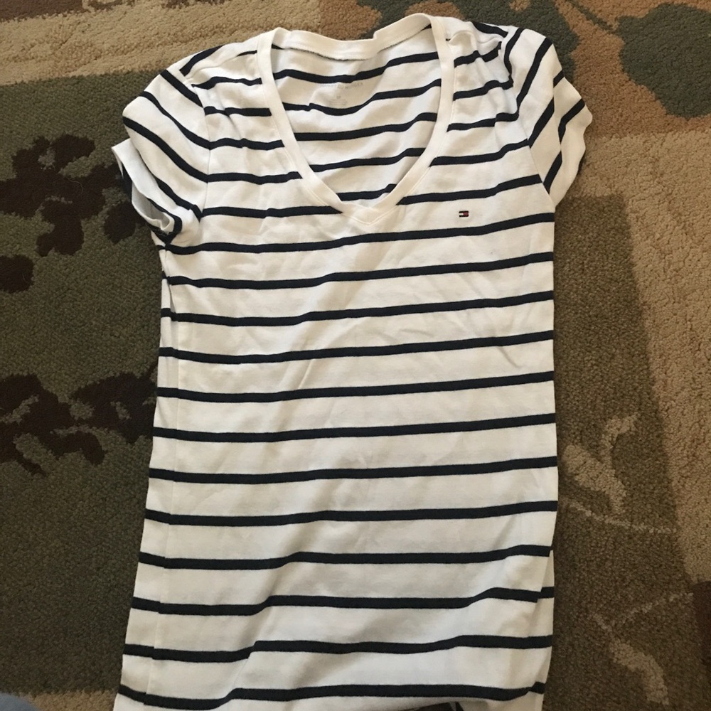 Tommy Hilfiger v neck tee